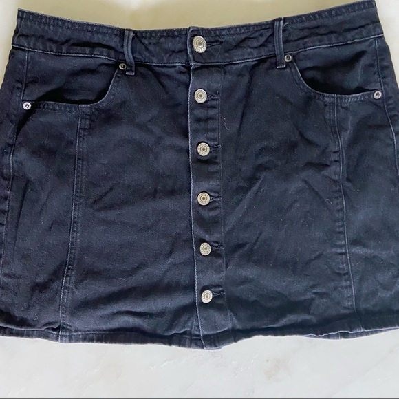 American Eagle Black Denim Button Down Mini Skirt size 10 - Picture 2 of 4